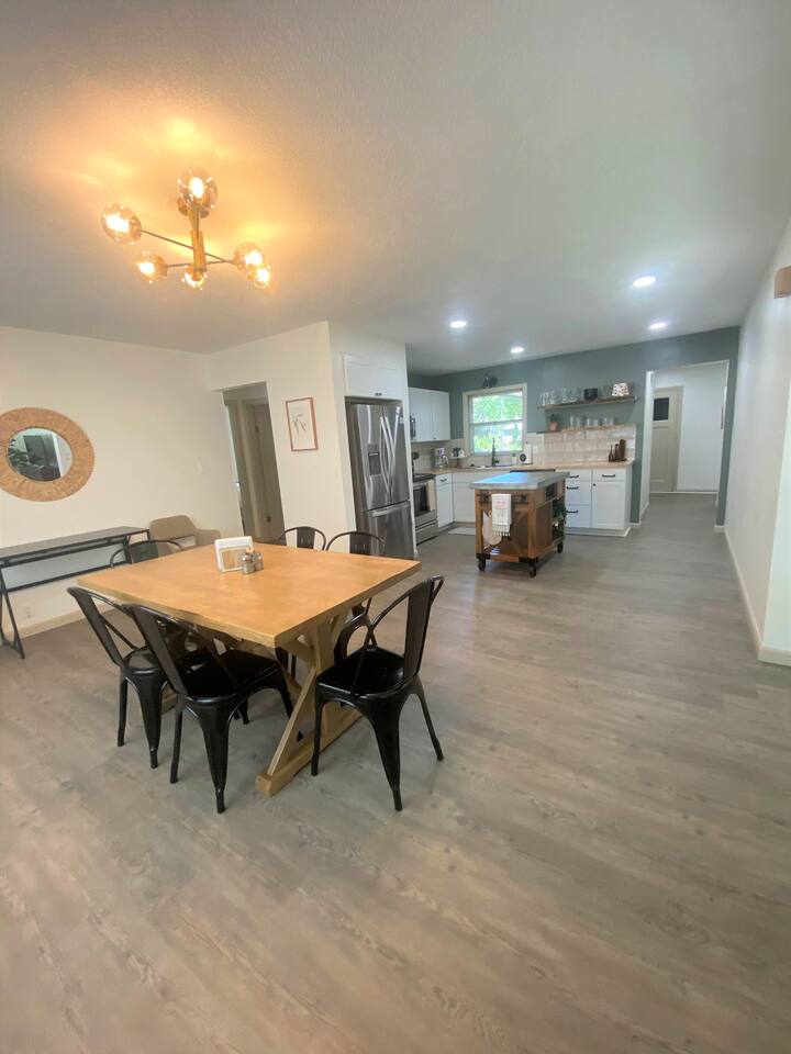 Hillsboro Hideout Houses for Rent in Hillsboro, Kansas, United States