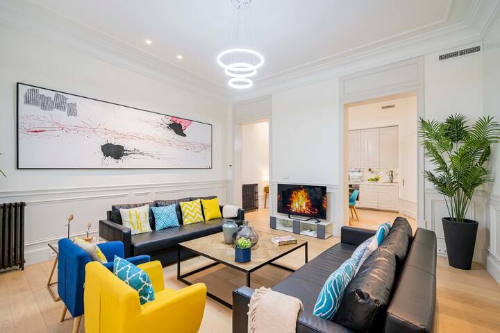 Chueca Gran Vía – 3 Bdrm 3 Bath gallery image 2