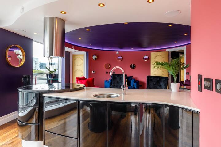 The Curve, Millennium Tower, Dublin 4. gallery image 2