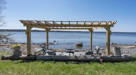 Chaumont Bay Getaway | Luxury Waterfront/Hot Tub