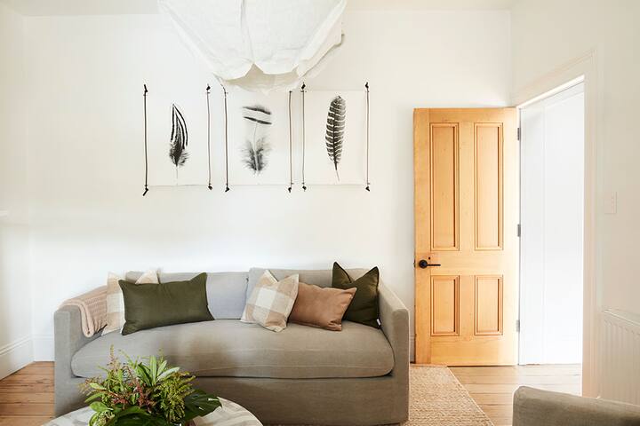Heritage Stone Meets Modern Luxe - Terrace 1 - Cooma