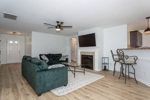 One level 3-bedroom, one office charming home