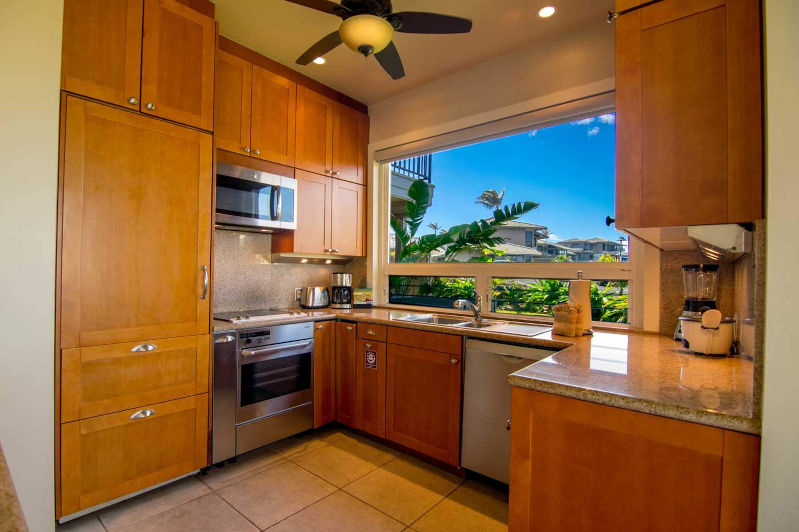 Kapalua Bay Villas 25G2 Gold Oceanfront 2BD/3BA - Image 3