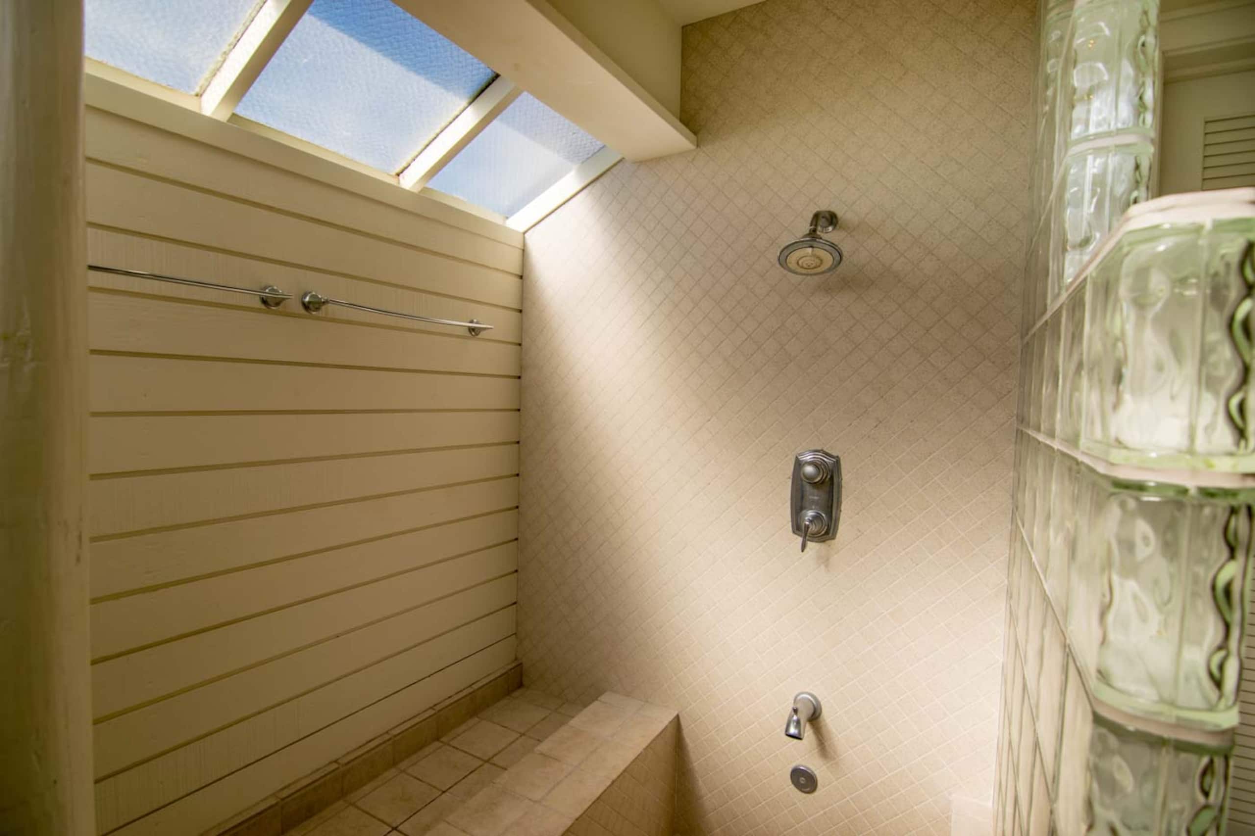 Kapalua Bay Villas 25G2 Gold Oceanfront 2BD/3BA - Image 18
