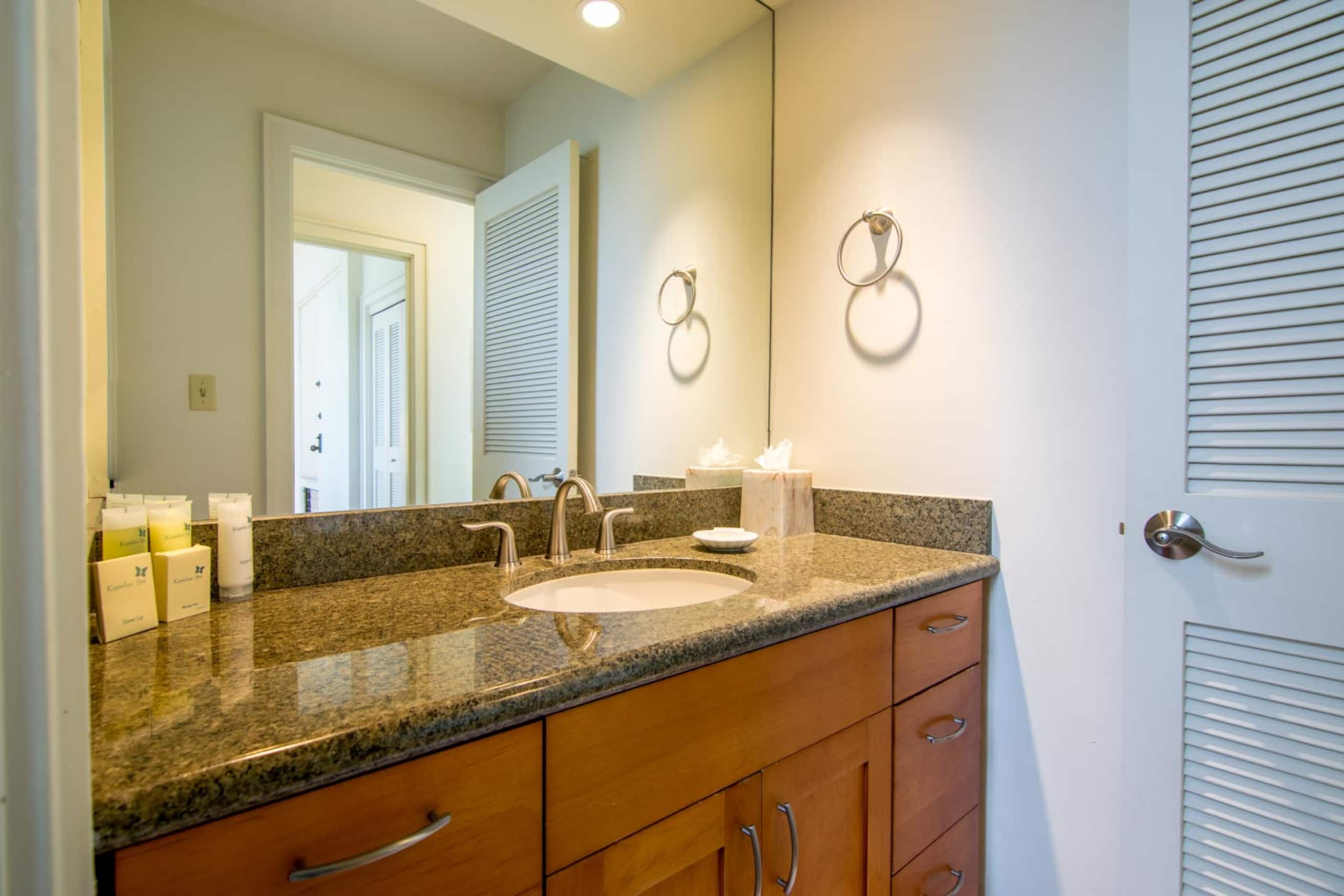 Kapalua Bay Villas 19G2 Gold Oceanfront 2BD/3BA - Image 27