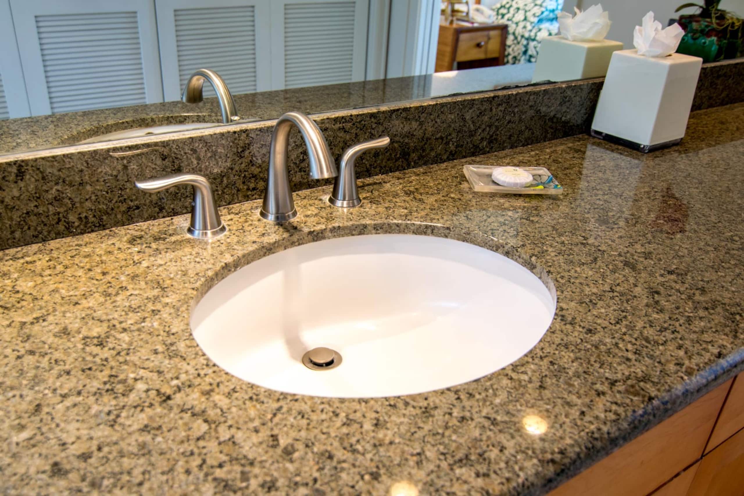 Kapalua Bay Villas 19G2 Gold Oceanfront 2BD/3BA - Image 26