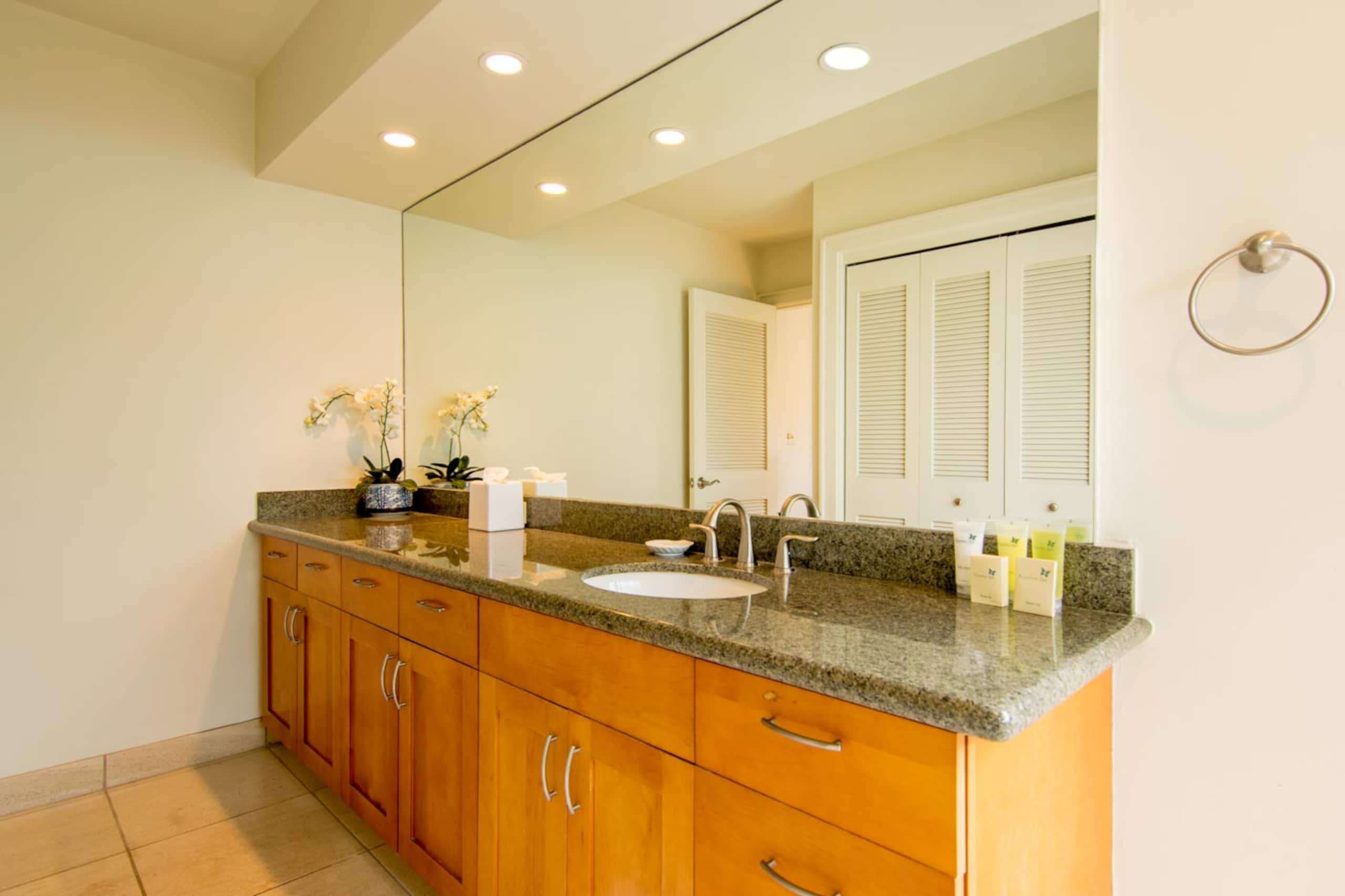 Kapalua Bay Villas 19G2 Gold Oceanfront 2BD/3BA - Image 20