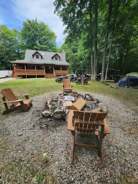 Northern Beauty - Best Midway Location "Up North"