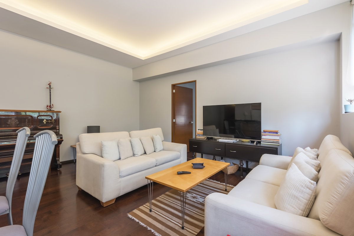 Propiedad de Airbnb exitosa: Bright penthouse apartment one block from Reforma en Cuauhtémoc