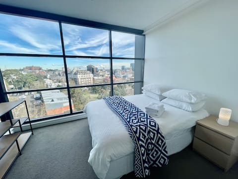 Sky High@ Surry Hills 1 Bdrm / Walk to the City