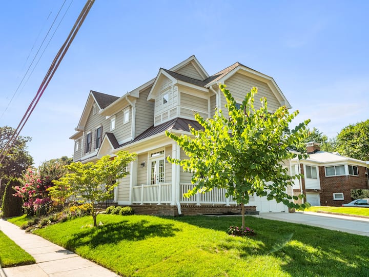 10 min walk Ballston Metro 9min Quincy Park Houses for Rent in