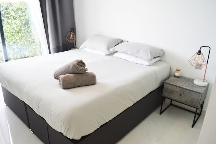 Chumba cha kwanza cha kulala