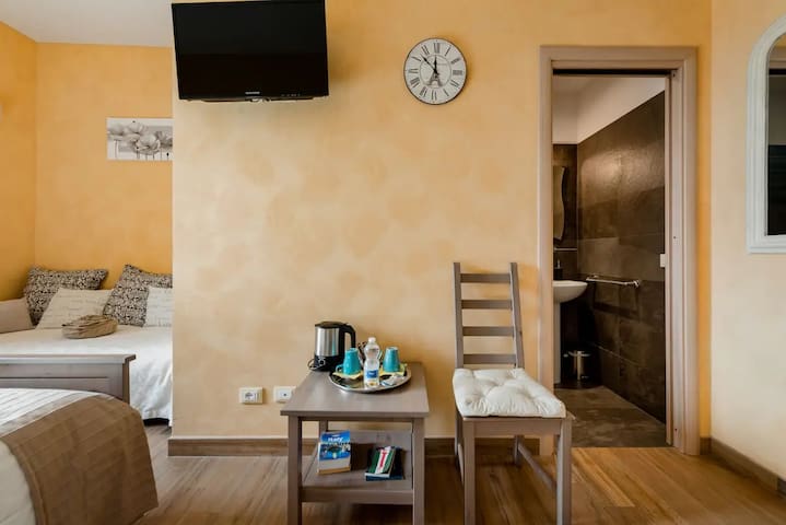 Domus Solis,chic with amazing Vatican’s Dome view gallery image 5