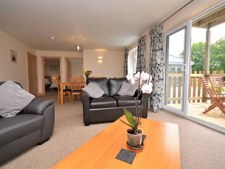 Near Beach Easy Access Apartment (Gwer Skiber) - Porthtowan
