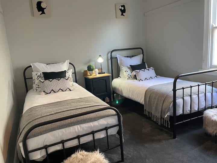 საძინებელი 3