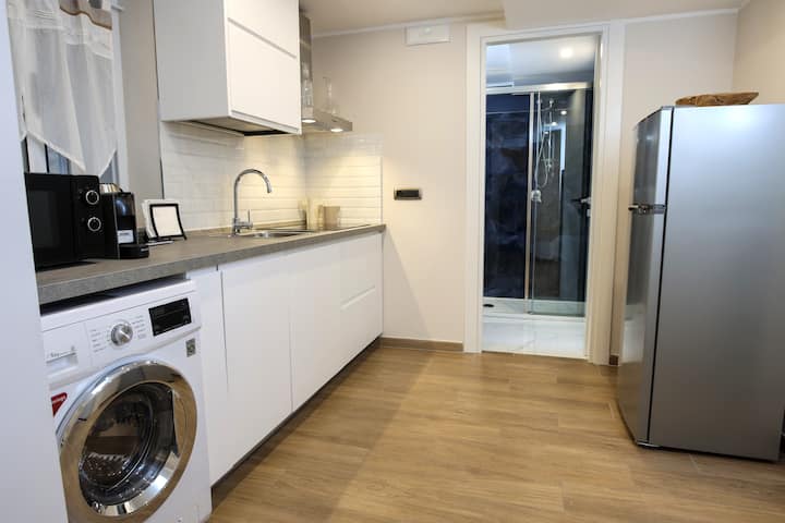 F_flats Modern Oasis In The Heart Of Naples (203) - Naples, Italie