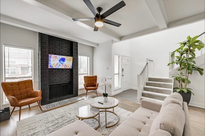 Fabelhaftes Zuhause, nur wenige Schritte von Baylor und der Innenstadt