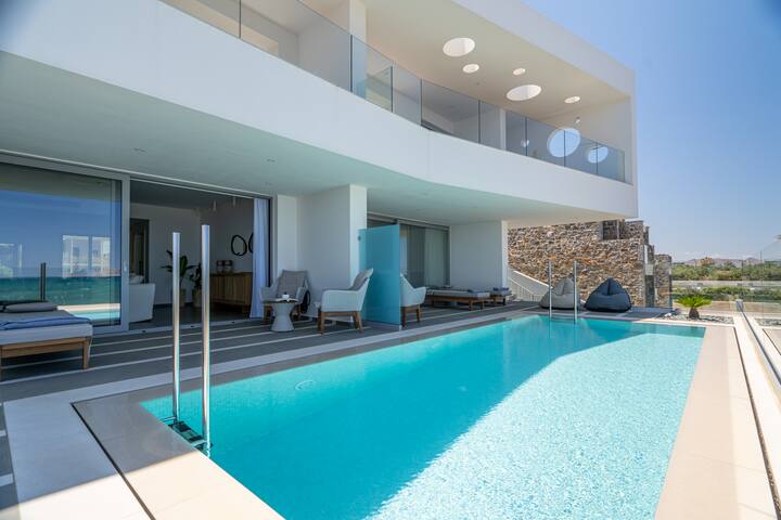 Dia’s Blue Villa gallery image 4