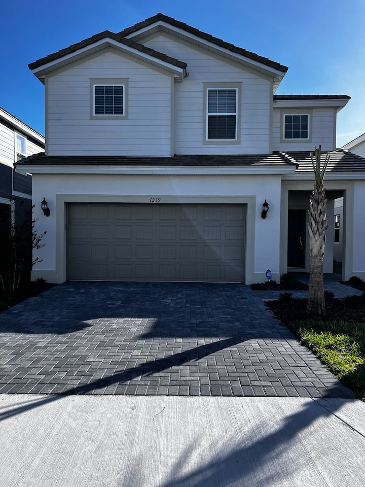 Your Home by the Orlando Parks Houses for Rent in Davenport, Florida
