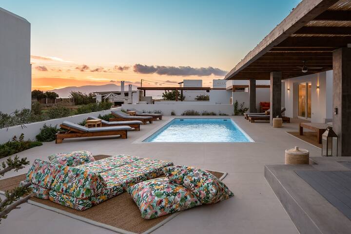 Citrus Seaside House III gallery image 2