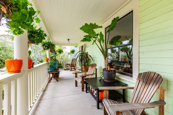 Historic Home Located in Central City gallery image 4