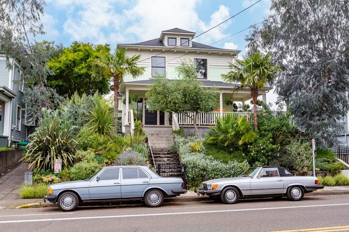 Historic Home Located in Central City gallery image 2