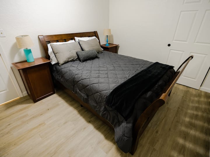 საძინებელი 1