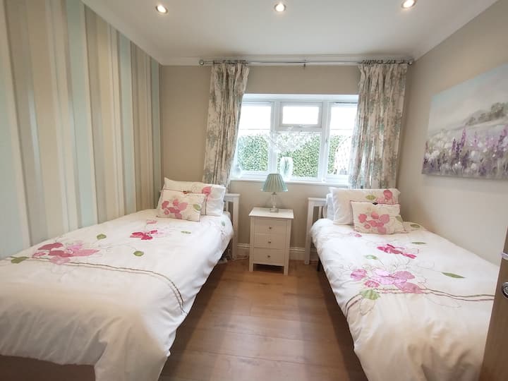 Habitación 2 con dos camas individuales