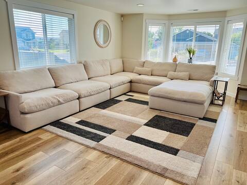 All the comforts Lovely Pasco home