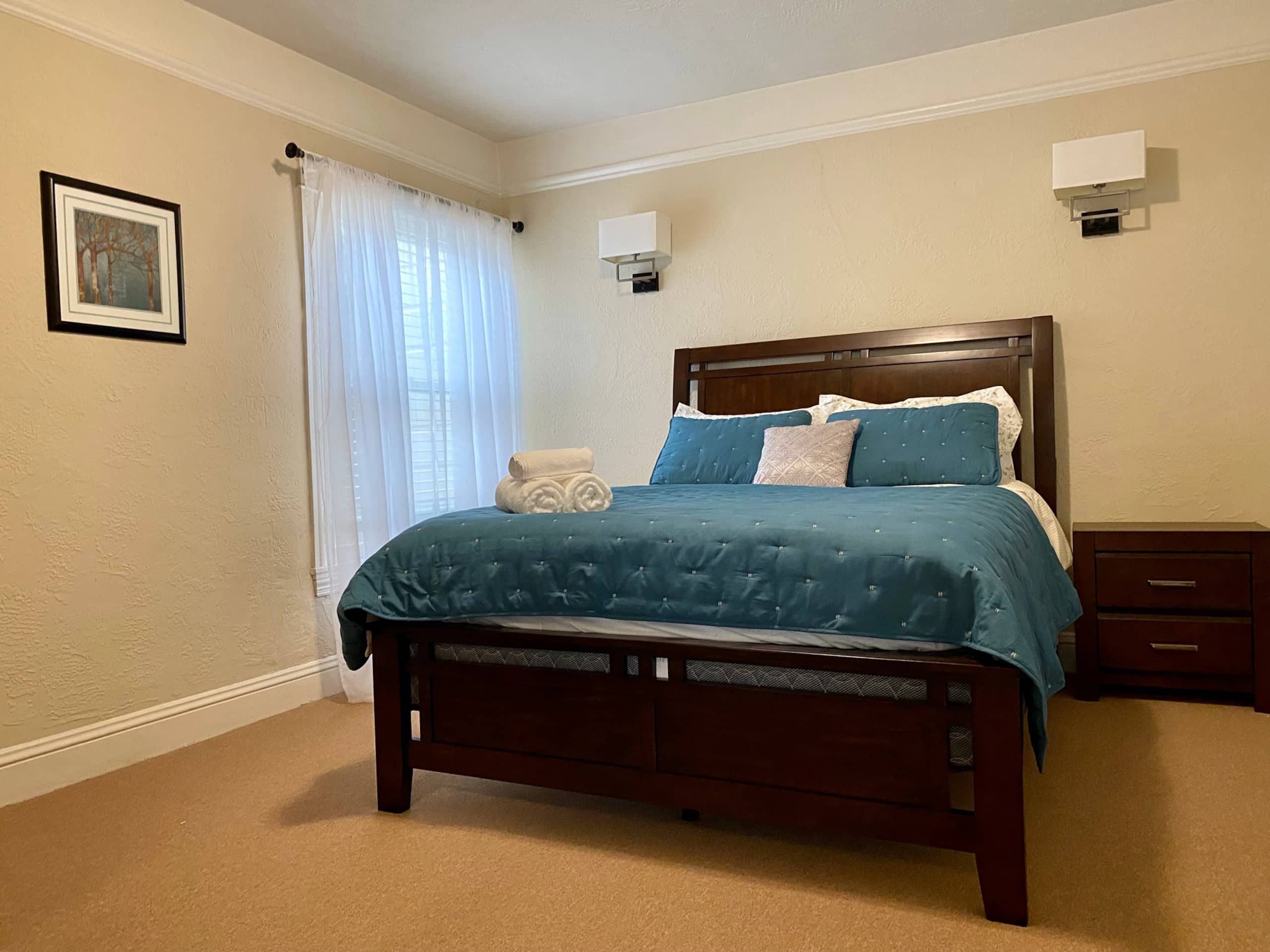 Home in San Francisco · ★4.81 · 4 bedrooms · 6 beds · 2 baths - Image 9