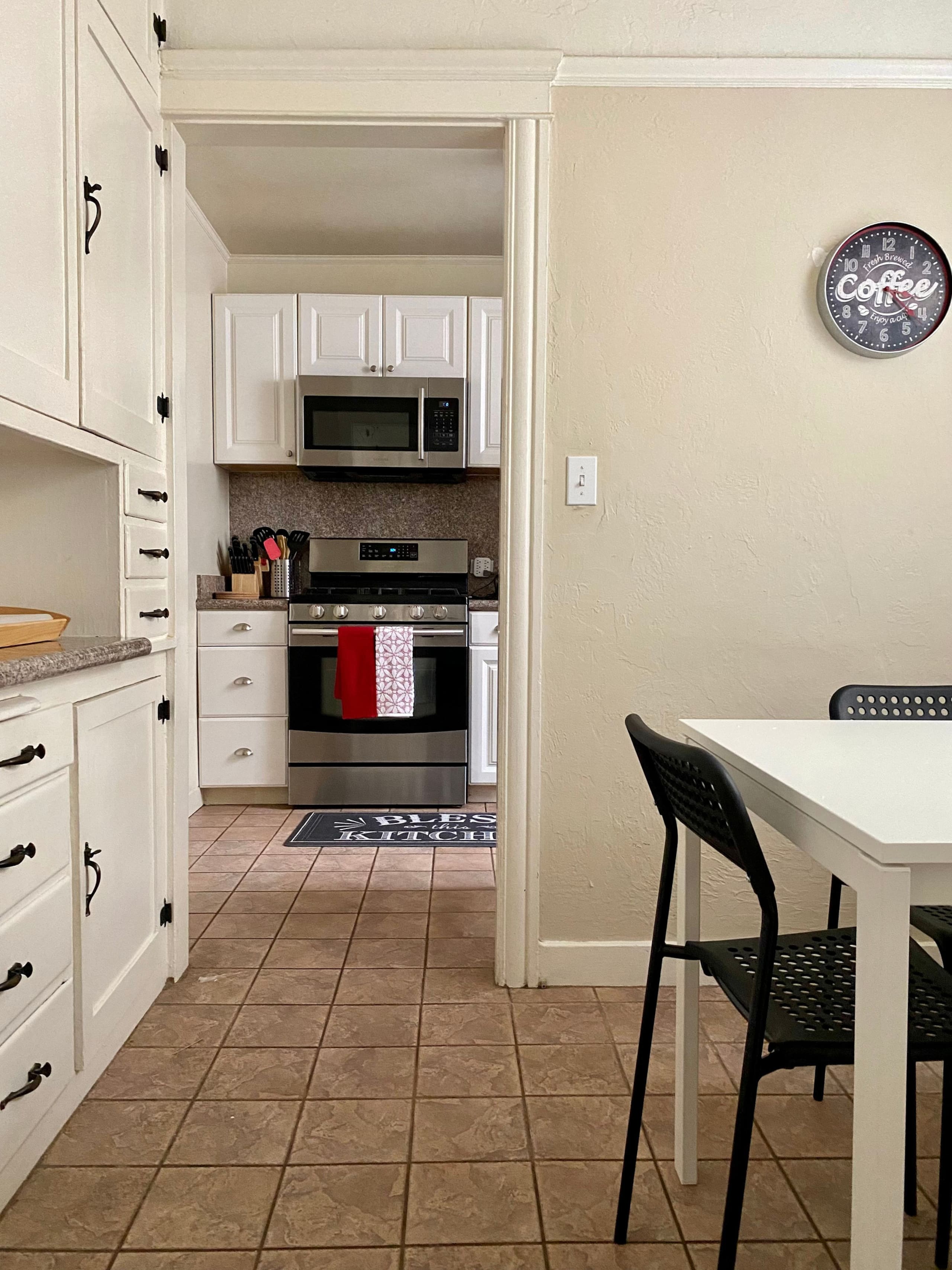Home in San Francisco · ★4.81 · 4 bedrooms · 6 beds · 2 baths - Image 8
