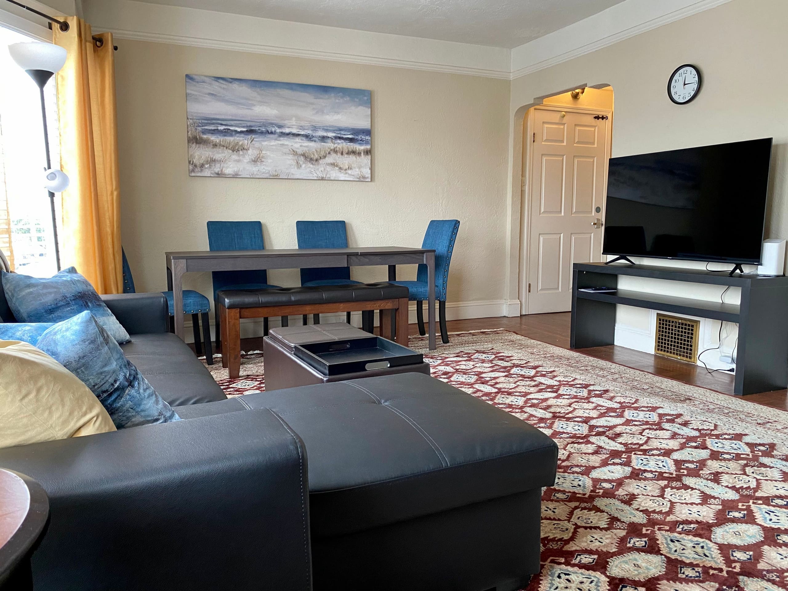 Home in San Francisco · ★4.81 · 4 bedrooms · 6 beds · 2 baths - Image 2