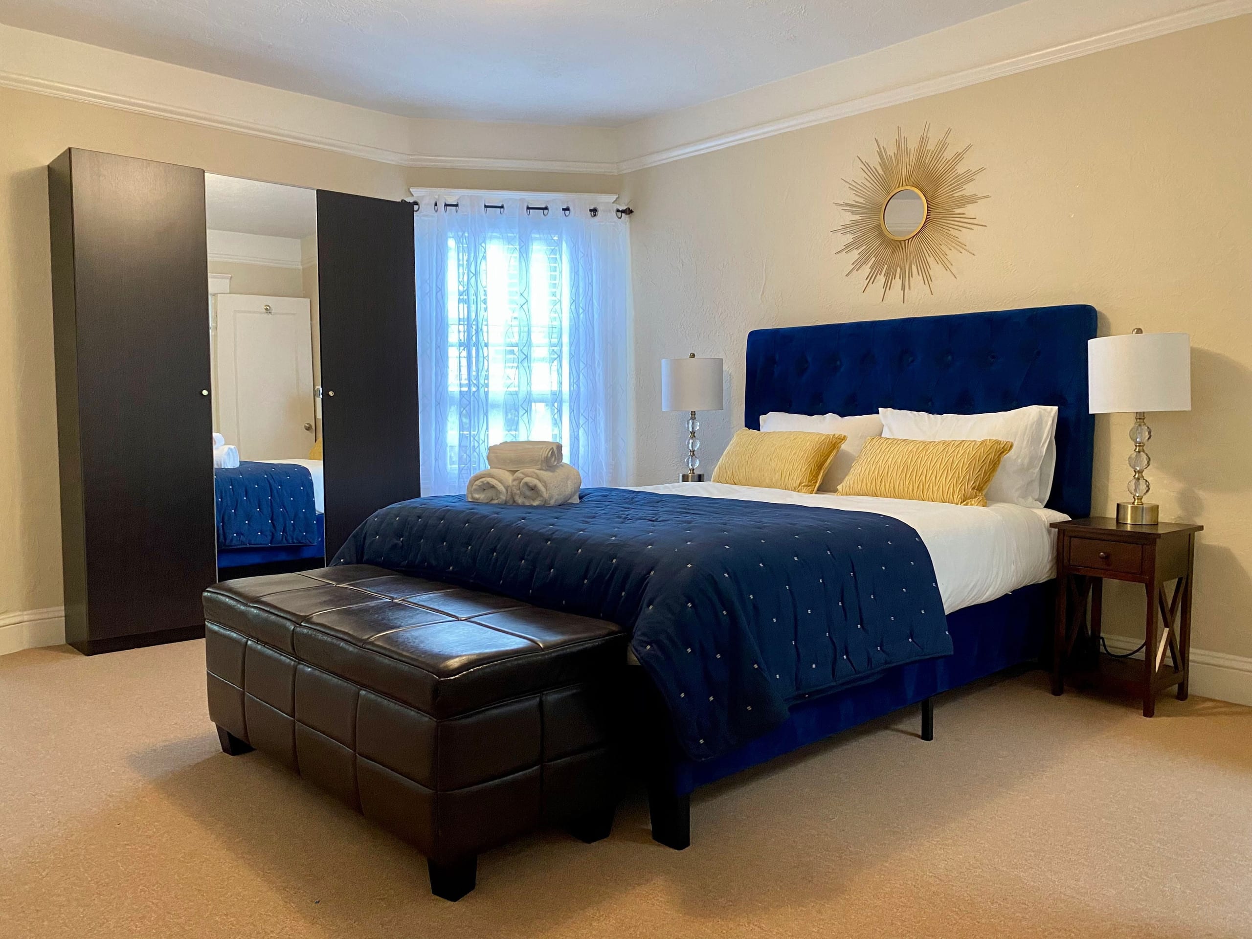 Home in San Francisco · ★4.81 · 4 bedrooms · 6 beds · 2 baths - Image 14