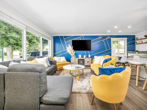 Top Airbnb: |Private Arcade|GolfNearby|Board Games|NearWaterPk in Lethbridge