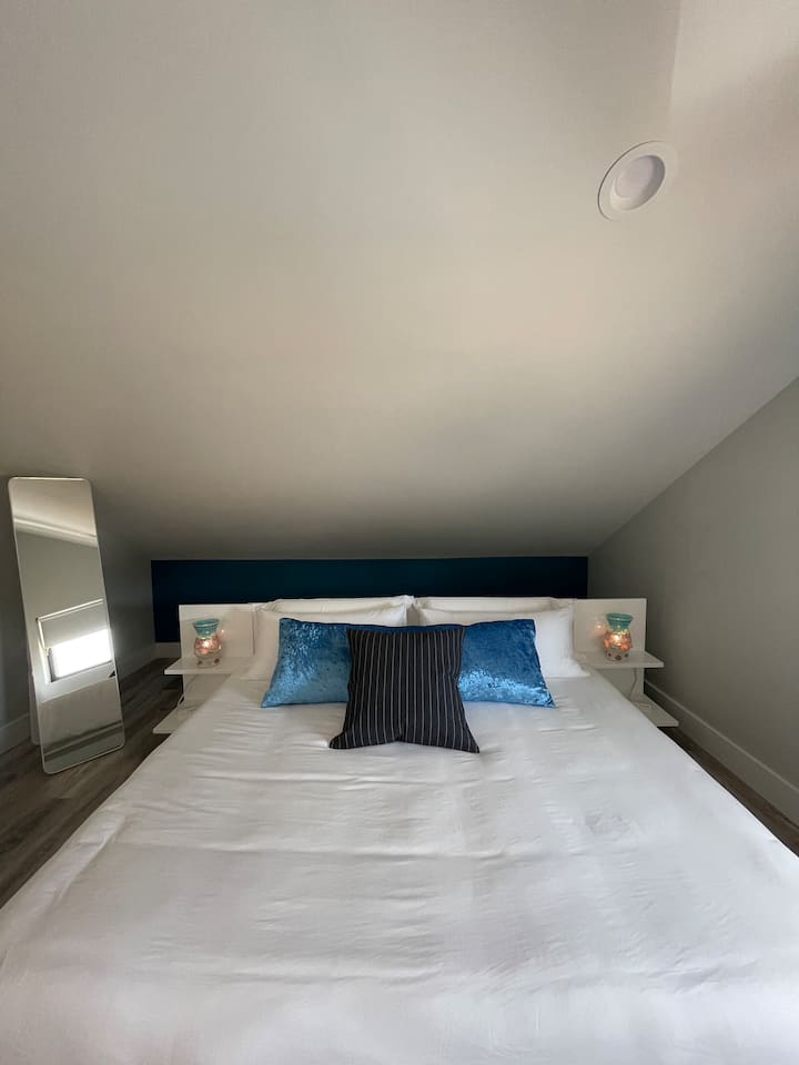 King bed #1 with memory foam mattress by Nectar.