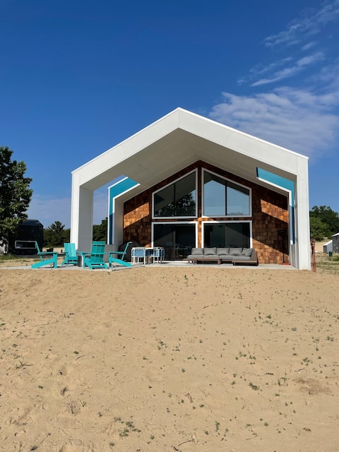 Lakefront Home | Private Beach | Hot Tub