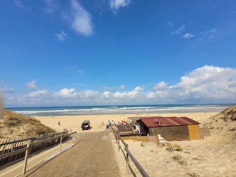 Top Airbnb: Contis Plage Duplex 4/6 people in St Julien en Born in Saint Julien En Born