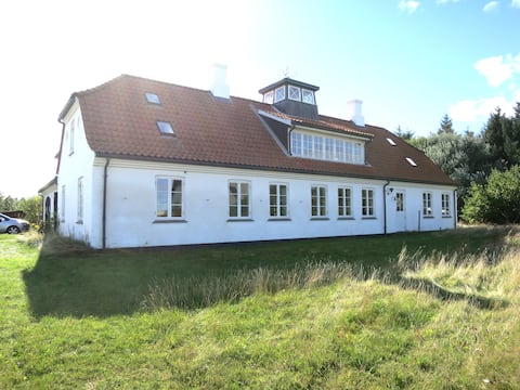Apartment with ocean view