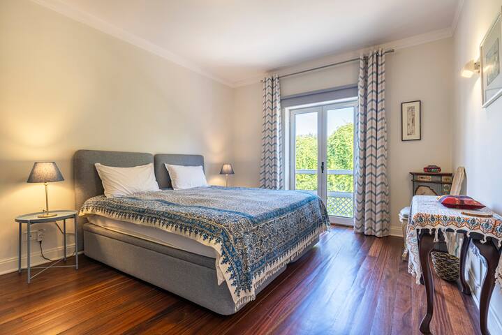 Luxurious Two Bedroom Colina Park gallery image 5