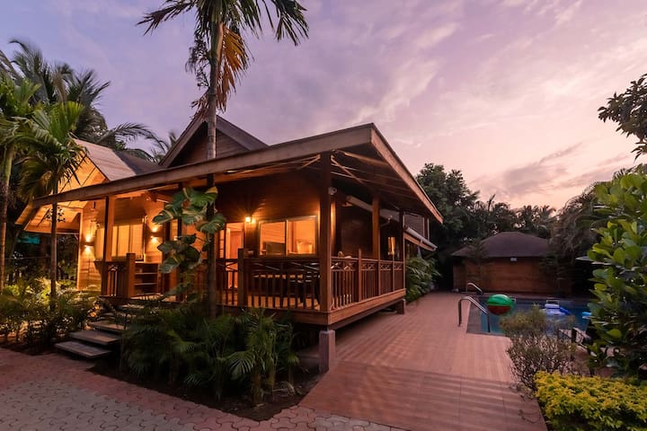 Nature’s Abode 3BHK villa w/ Private pool @ Morjim