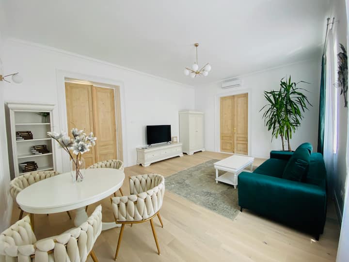 Suite 7 Apartments for Rent in Brașov, Județul Brașov, Romania Airbnb