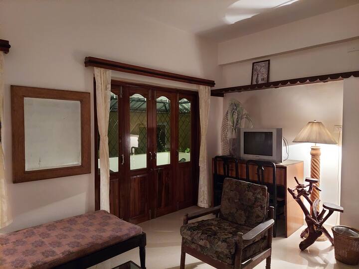 lovely 8 bed apartment in margao behind Nanutel Condominiums for Rent