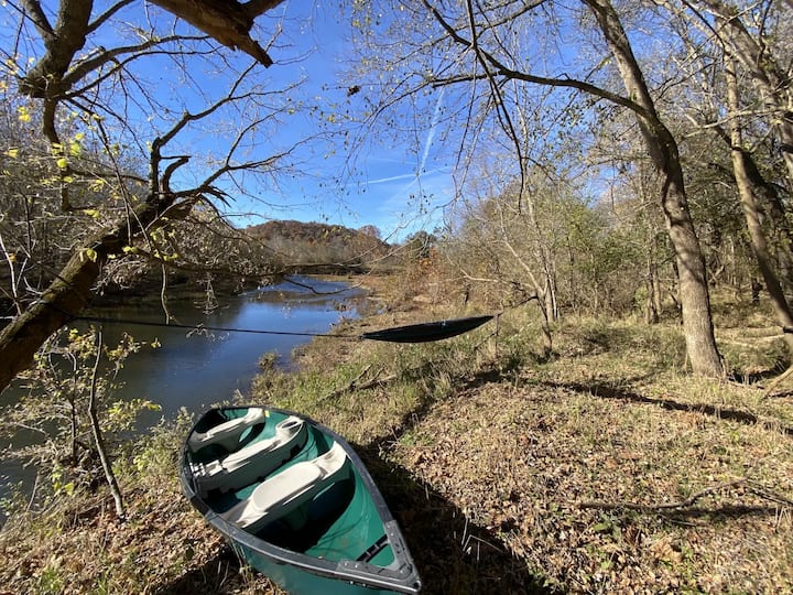 Riverside Hideaway NWA 60 acres on Illinois River Campsites for Rent