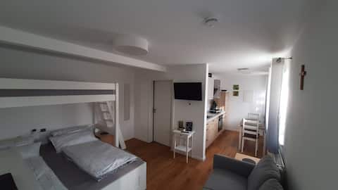 Apartment 3 with morning sun and terrace