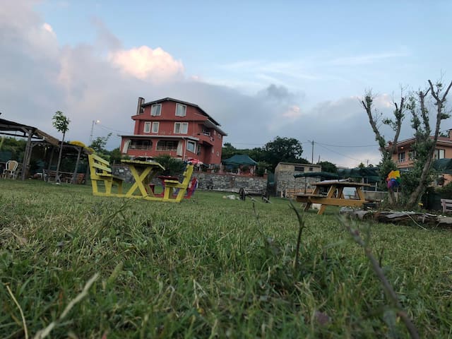 Arkası Orman Önü Deniz Sahilköy Plajına 80 metrede