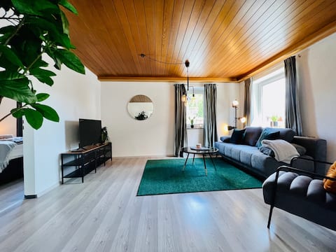 Modern | Near Spa | Kitchen | Office | Parking