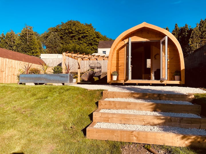 Joshua’s Dencosy pod with hot tub Huts for Rent in Swansea, Wales