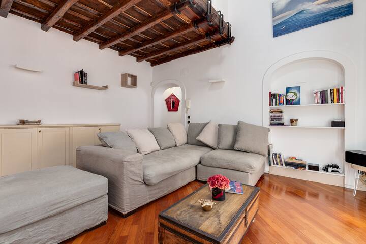 SK Apartment | Campo de Fiori, charme e lusso gallery image 2