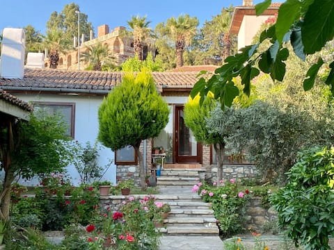 Helios House in Selcuk, history on your doorstep