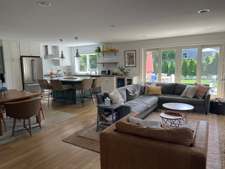 Ditch Plaines Family Friendly Beach House - Montauk, NY